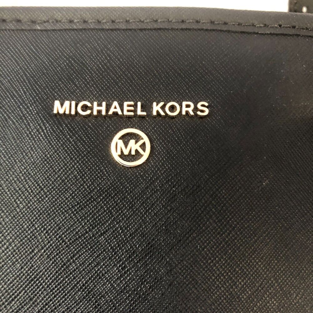 Michael Kors Black Tote Bag , Saffiano leather, zipper, MK fob, inside pockets - Picture 4 of 16